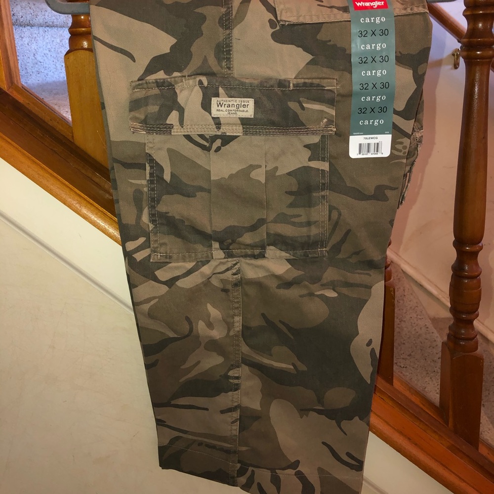 Wrangler Camo Cargo Pants